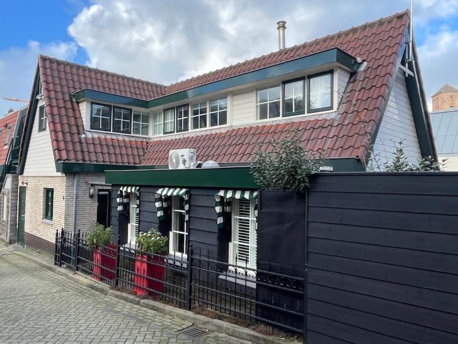 Fisherman'S Cottage - Surf Retreat Wijk aan Zee Exterior foto